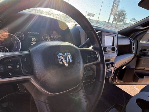 Used 2024 RAM 3500 Tradesman w/ Chrome Appearance Group image 21