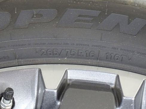 Used 2019 Nissan Frontier PRO-4X w/ Pro-4x Luxury Package image 39