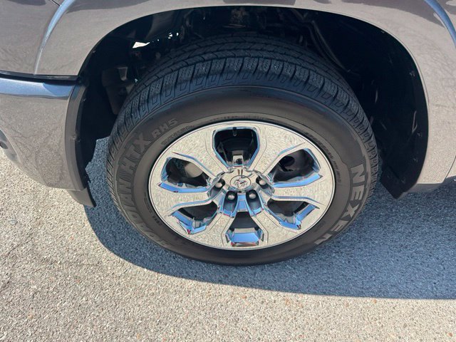 Used 2025 RAM 1500 Big Horn AWD/4WD image 8