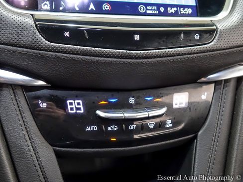 Used 2021 Cadillac XT5 Premium Luxury image 23