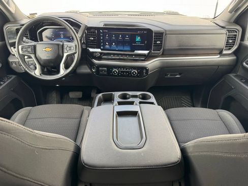 Used 2025 Chevrolet Silverado 2500 LT w/ Convenience Package AWD/4WD image 26