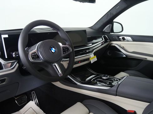New 2026 BMW X7 M60i AWD/4WD image 13