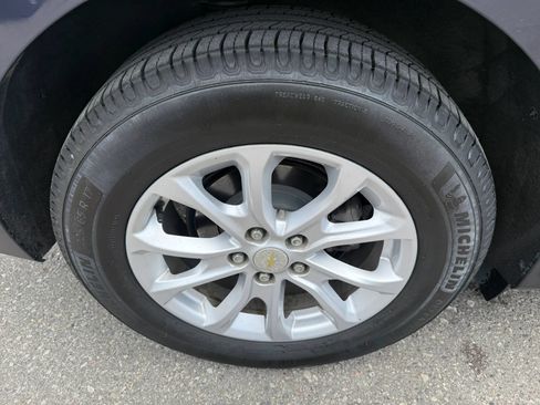 Used 2018 Chevrolet Equinox LT FWD image 11
