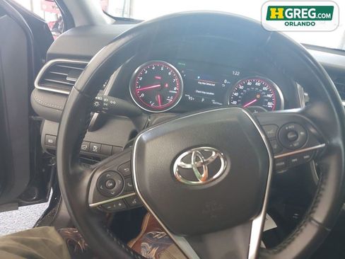 Used 2019 Toyota Camry XSE FWD image 10