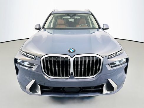 Used 2024 BMW X7 xDrive40i w/ Executive Package AWD/4WD image 2