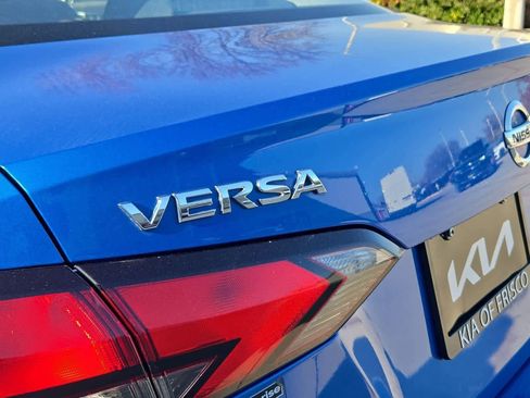Used 2021 Nissan Versa SV image 10