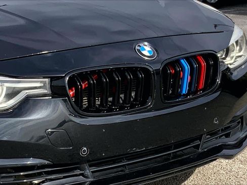 Used 2018 BMW 320i Sedan image 27