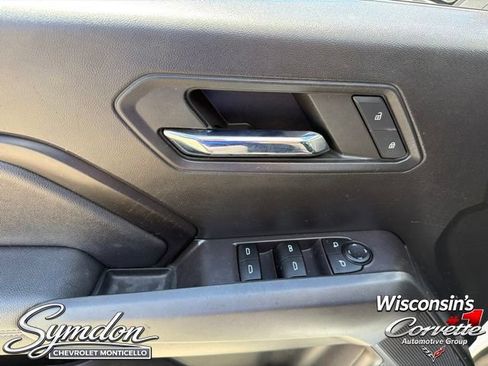 Used 2023 Chevrolet Colorado LT AWD/4WD image 15