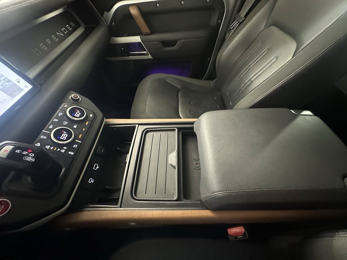 Used 2020 Land Rover Defender 110 SE AWD/4WD image 41
