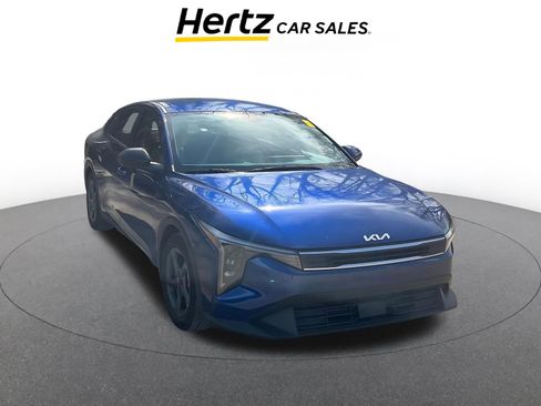 Used 2025 Kia K4 LXS image 1
