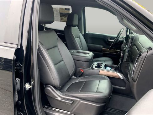 Used 2021 Chevrolet Silverado 1500 LT Trail Boss w/ Convenience Package II AWD/4WD image 8
