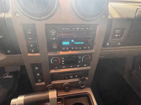Used 2004 HUMMER H2 AWD/4WD image 21