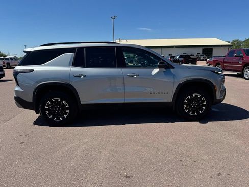 Used 2025 Chevrolet Traverse Z71 AWD/4WD image 28