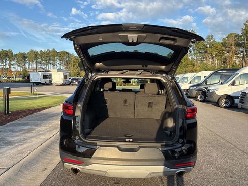 Used 2025 Chevrolet Blazer LT FWD image 14