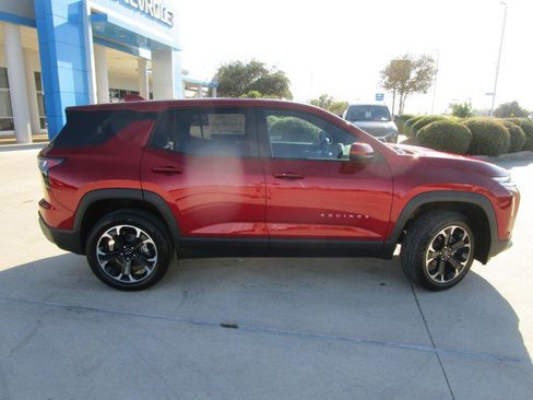 New 2026 Chevrolet Equinox LT w/ Convenience Package II image 8