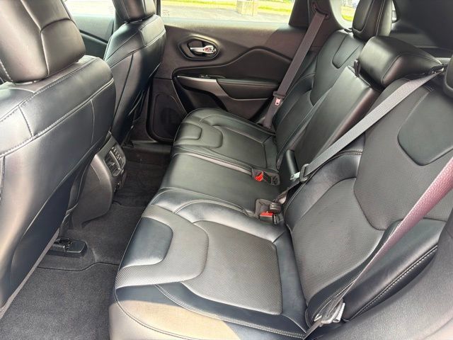 Used 2022 Jeep Cherokee Limited AWD/4WD image 28