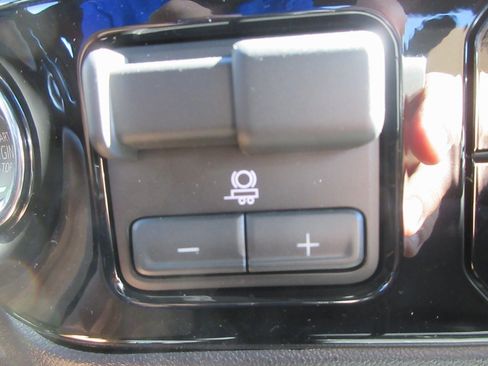 New 2026 GMC Sierra 3500 SLE w/ SLE Value Package image 22