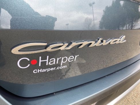 Used 2022 Kia Carnival SX image 17