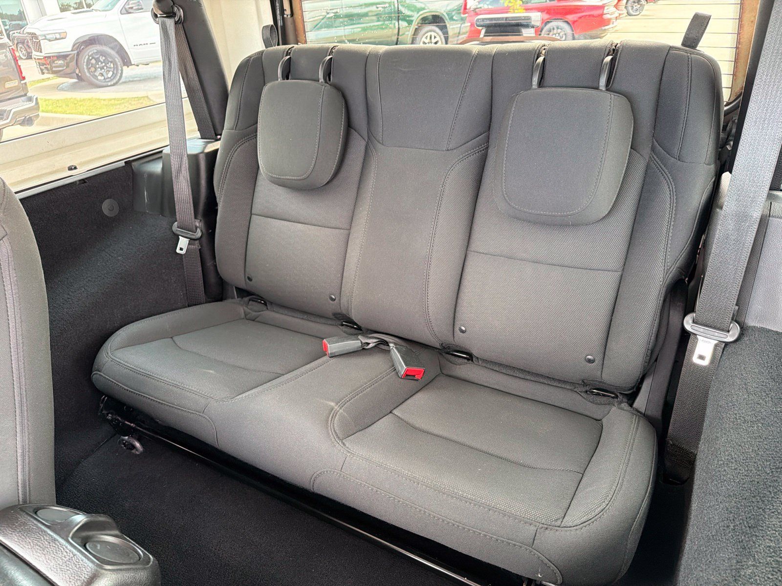 Used 2020 Jeep Wrangler Sport AWD/4WD image 16