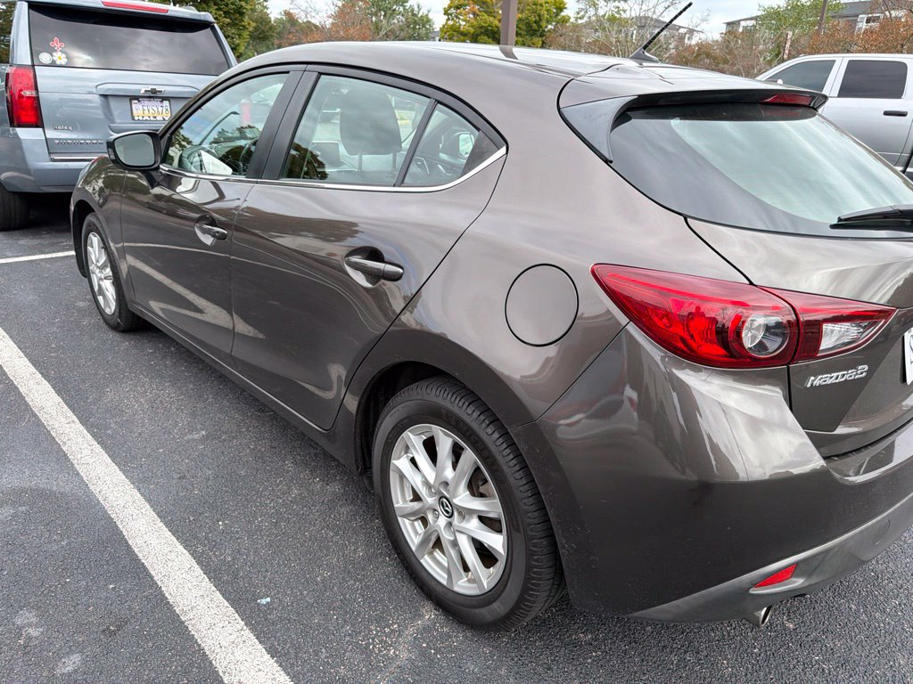 Used 2016 MAZDA MAZDA3 i Touring FWD image 4