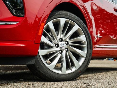 New 2025 Buick Envision Avenir image 6