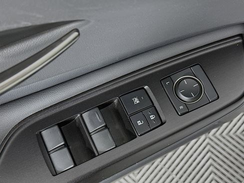 Used 2019 Lexus ES 300h image 18