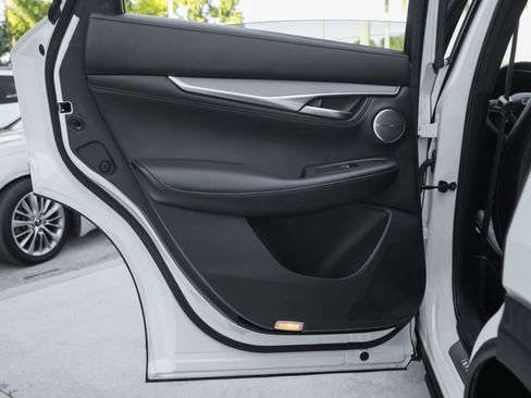 Certified 2023 INFINITI QX55 Essential image 31