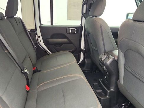 Used 2025 Jeep Wrangler Unlimited Sahara w/ Safety Group image 23