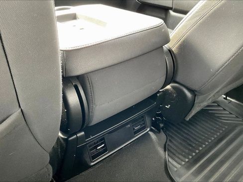 Used 2023 Chevrolet Silverado 1500 Custom image 25