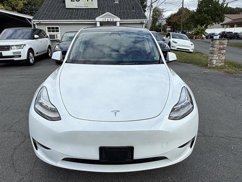Used 2023 Tesla Model Y Long Range image 8