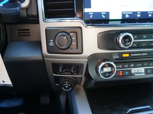 Used 2022 Ford F350 Lariat image 20