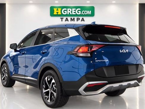 Used 2025 Kia Sportage EX FWD image 2