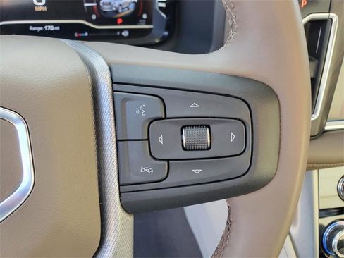 Used 2023 GMC Yukon Denali image 21