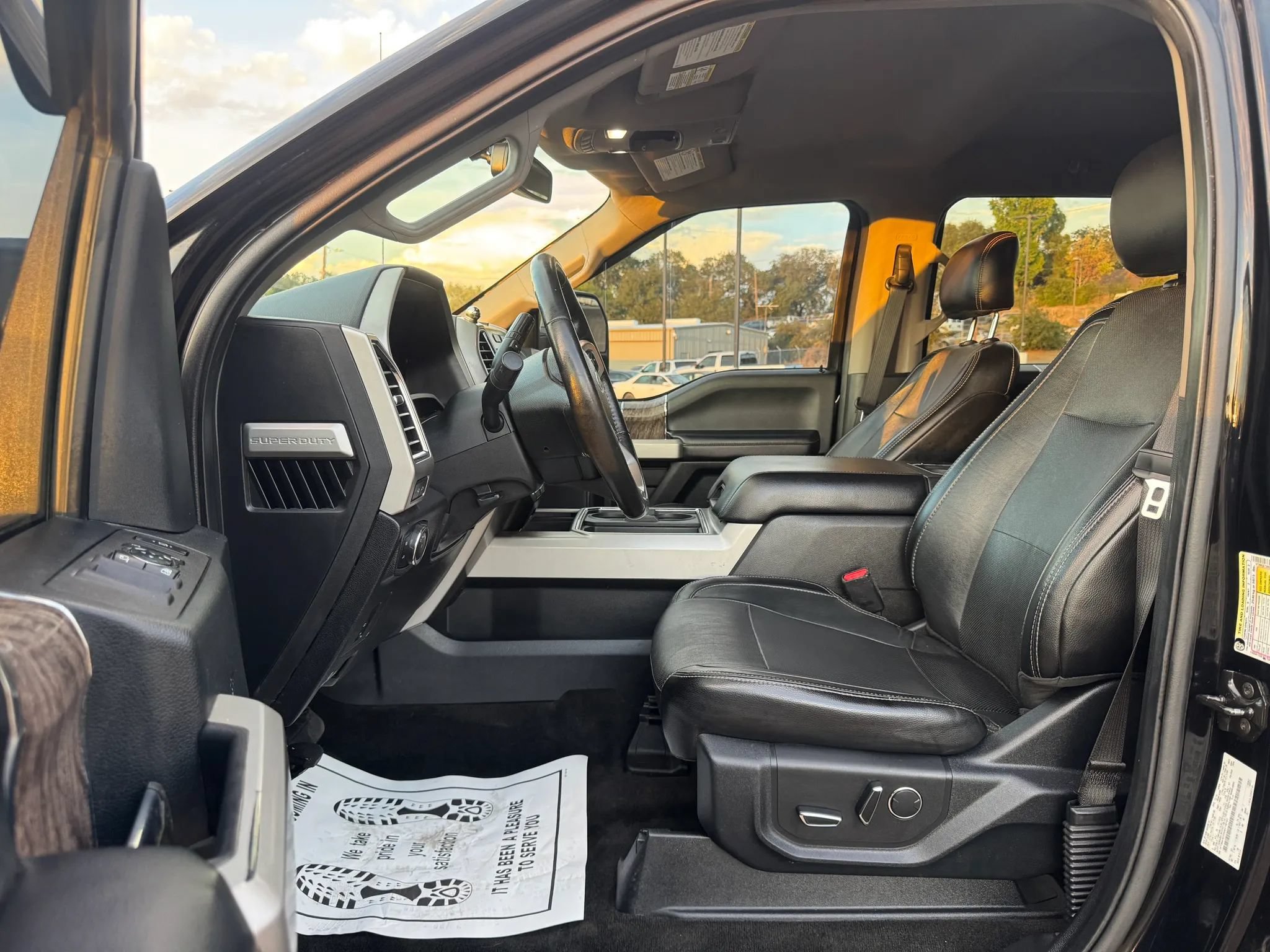 Used 2017 Ford F350 Lariat AWD/4WD image 18
