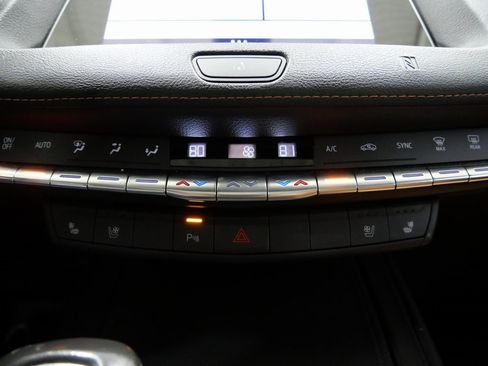 Used 2019 Cadillac XT4 Premium Luxury image 20