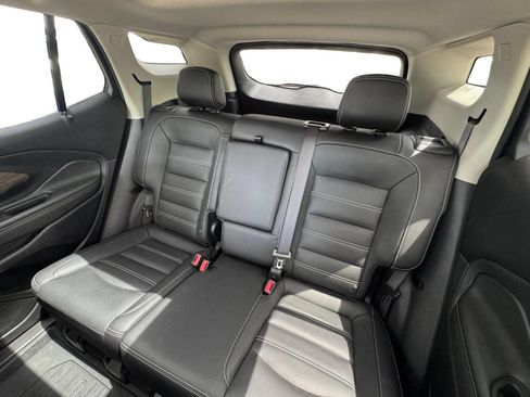 Certified 2024 GMC Terrain Denali w/ Black Diamond Edition AWD/4WD image 15