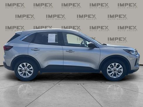 Used 2024 Ford Escape Active w/ Cold Weather Package image 6