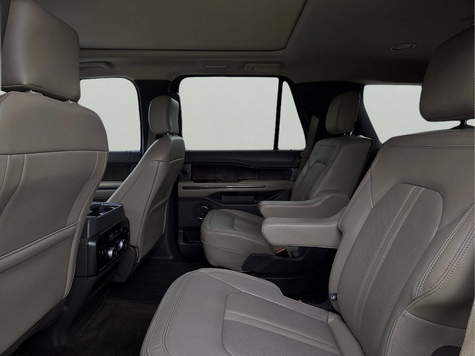 Used 2020 Ford Expedition Limited w/ Equipment Group 302A RWD image 11