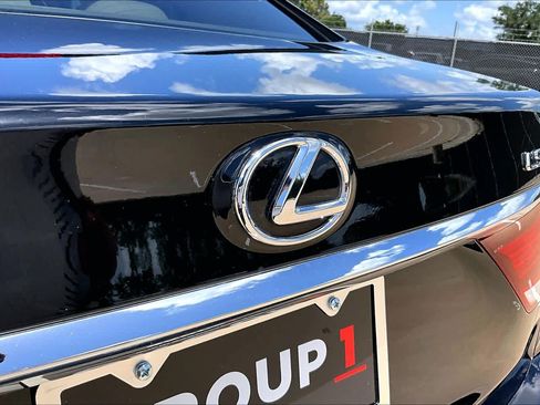 Used 2017 Lexus LS 460 w/ Comfort Package RWD image 31