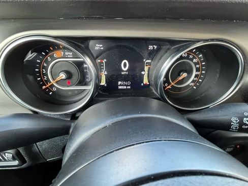 Used 2021 Jeep Wrangler Sport S image 13