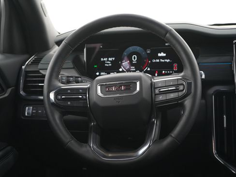 Used 2025 GMC Acadia AT4 AWD/4WD image 18