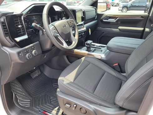 New 2026 Chevrolet Silverado 1500 LT Trail Boss w/ LPO, Dark Essentials Package AWD/4WD image 14