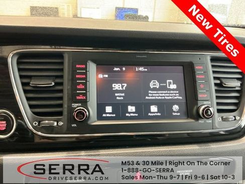 Used 2020 Kia Sedona EX w/ EX Premium Package image 26