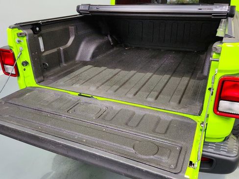 Used 2021 Jeep Gladiator Rubicon image 35