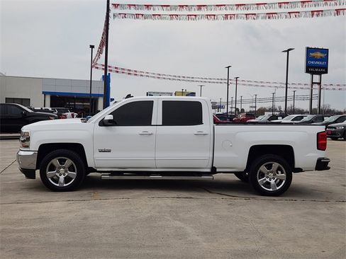 Used 2018 Chevrolet Silverado 1500 LT w/ Texas Edition image 4