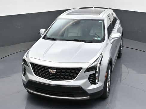 Used 2022 Cadillac XT4 Premium Luxury w/ Enhanced Visibility Package AWD/4WD image 44