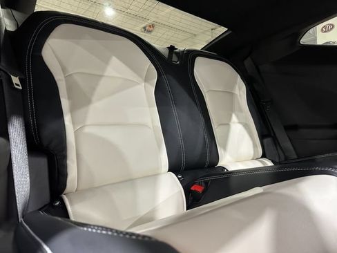 Used 2022 Chevrolet Camaro LT RWD image 17