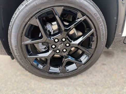 Certified 2025 Chevrolet Traverse RS AWD/4WD image 25