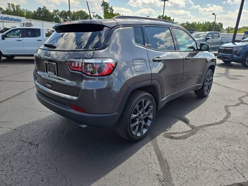 Used 2021 Jeep Compass Latitude AWD/4WD image 3