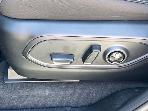 New 2025 Jeep Grand Cherokee Laredo X w/ Luxury Tech Group I image 11